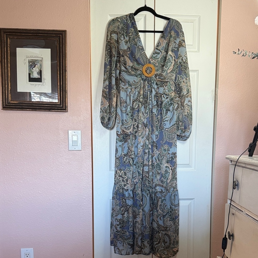 Jessica Simpson Blue and Cream Paisley Boho Long Sleeve Dress size L